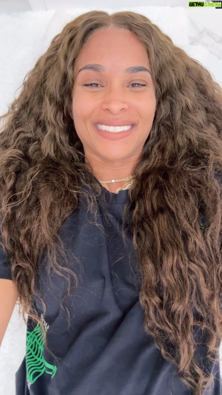 Ciara Instagram - It’s time to LEVEL UP your skincare game. 🤩 Grammy Award-winning entertainer, @ciara, is bringing her innovative skincare brand, @oamskin (ON A MISSION), to @QVC this Tuesday, May 23rd, live on air at 6pm ET!💋 She’ll also be joining us during two very special “virtual classes” as part of QVC’s Master Beauty Class - Summer Edition event (at 5pm ET & 9pm ET)! Tune in + shop on 5/23! 🎥 👏🏾 Live at 6pm ET on QVC’s main channel for OAM Skin by Ciara! 👏🏾 At 5pm ET for a “Shades of Summer Beauty” virtual class streaming live across QVC.com, QVC’s Facebook & YouTube, and the QVC+ streaming app! 👏🏾 At 9pm ET for a “1, 2 Step...to Summer Skin” virtual class streaming live across QVC.com, QVC’s Facebook & YouTube, and the QVC+ streaming app! To RSVP on Facebook to QVC’s Master Beauty Class - Summer Edition event (and to peek at early summer beauty finds), tap the link in @QVC’s bio, now! Don’t forget to join us in the comments of the livestreams to ask Ciara your summer skincare questions, too! See you there 😉 #MasterBeautyClass