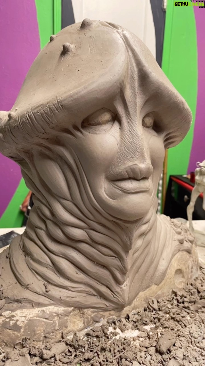 Cig Neutron - 1.2K Likes - Grateful for the D. Proud of what I’ve been working on @rannieaugogo for our upcoming crowdfunding campaign for @bizarroaugogo #art #sculpture #funny #lol #bizarroaugogo #strange #irreverentism
