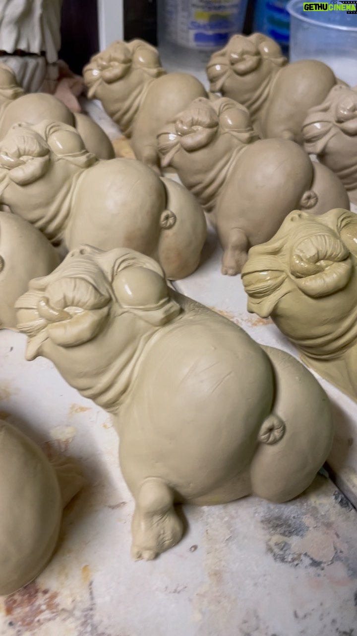 Cig Neutron - 643 Likes - Casting up the Randy ratts! If you want your very own you have until the end of the weekend to order one along with any of the other ratts I’ve sculpted in the past. After that they go back on the shelf for who knows how long. So get yours now! Click on cigaratt sale through the link in my bio. #art #artist #sculpture #cigaratt #cigneutron #creature #funny #bootybuilding #bootygainz #bootyshort