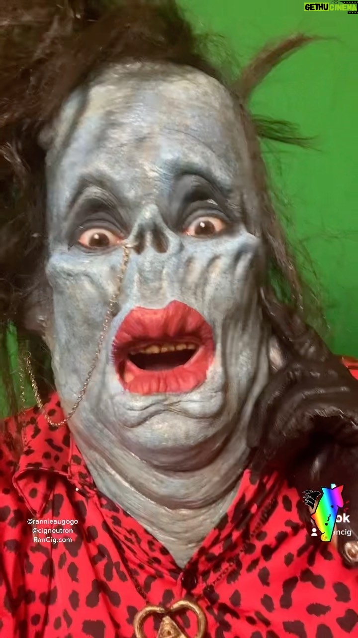 Cig Neutron - 548 Likes - Worth the wait. Maybe. #auggy #sfxmakeup #bizarroaugogo #rancig