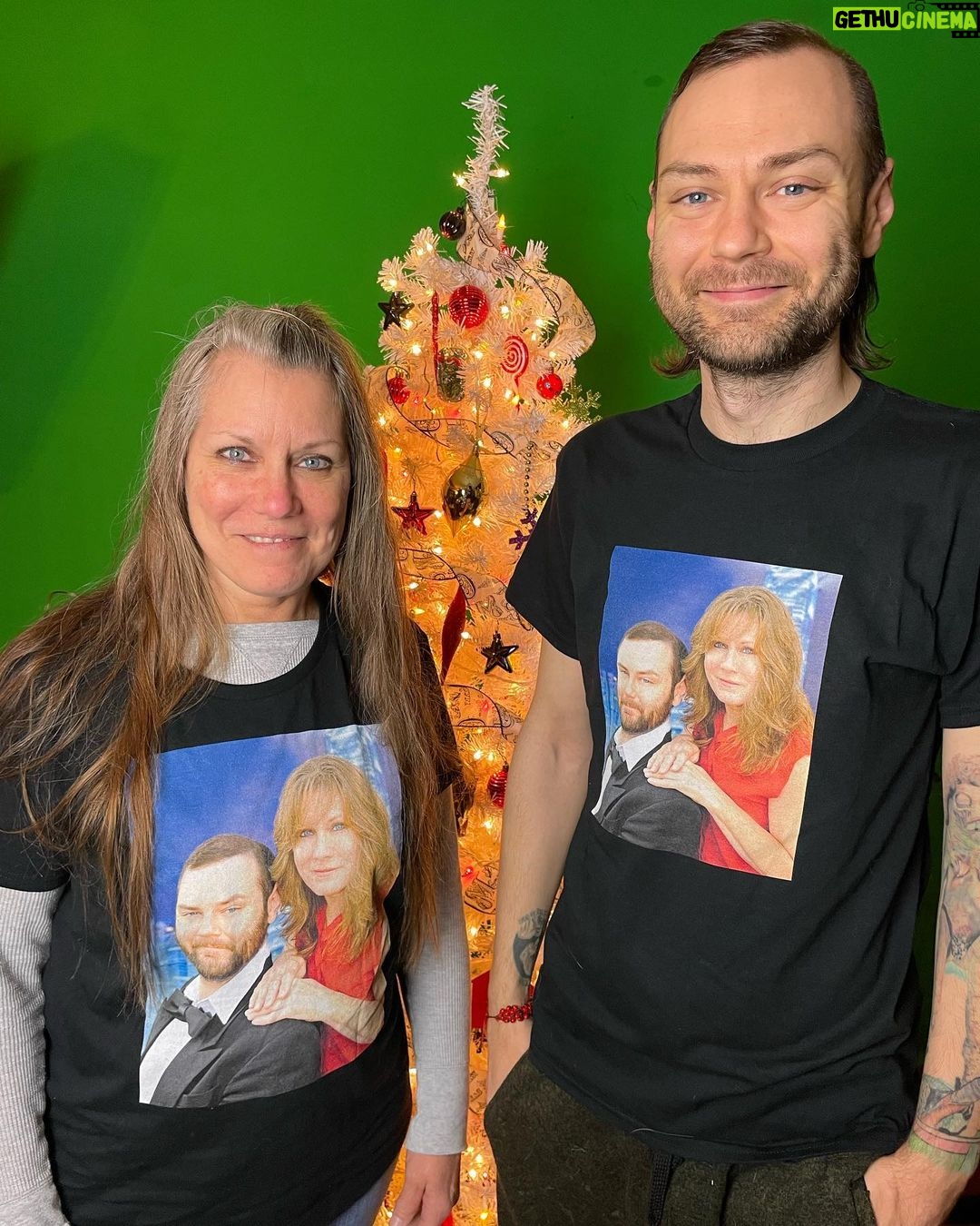 Cig Neutron - 1.5K Likes - Happy Mother’s Day to @mommaneutron who always encourages me to be who I am. My moms support truly opened the door for me to be myself. Love you mom, thank you so much for all the amazing things you crochet for me! I get sooo many compliments! #happymothersday #mothersday