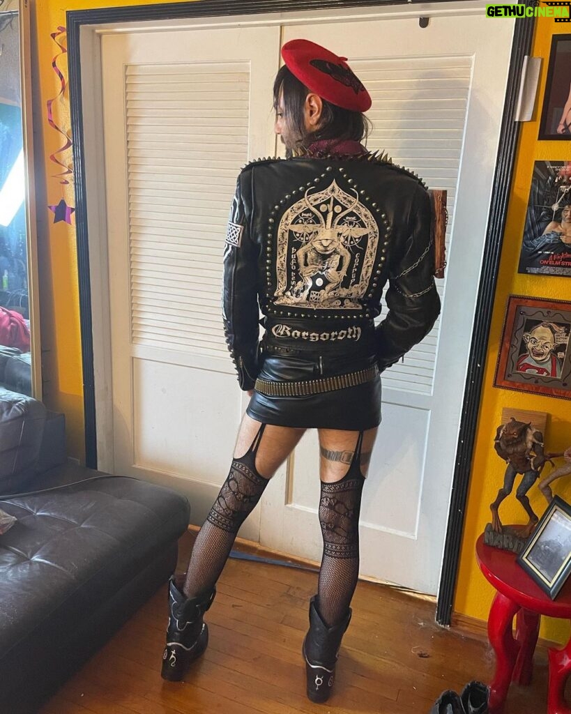 Cig Neutron Instagram - My pal Auggy @rannieaugogo and I Had the honor of seeing the @bouletbrothers perform with the cast of @bouletbrothersdragula last night. It was such an incredible show. I finally got to rock my legendary magiqkal jacket I commissioned from @battle.jacket.bill seriously ya’ll check out Bill’s work, an absolute master artisan. This jacket has so much soul and magiqk put into it. And I highly recommend getting one from Bill. #dragula #bouletbrothers #battlejacket #battlejackets #occult #chaos #order #esoteric