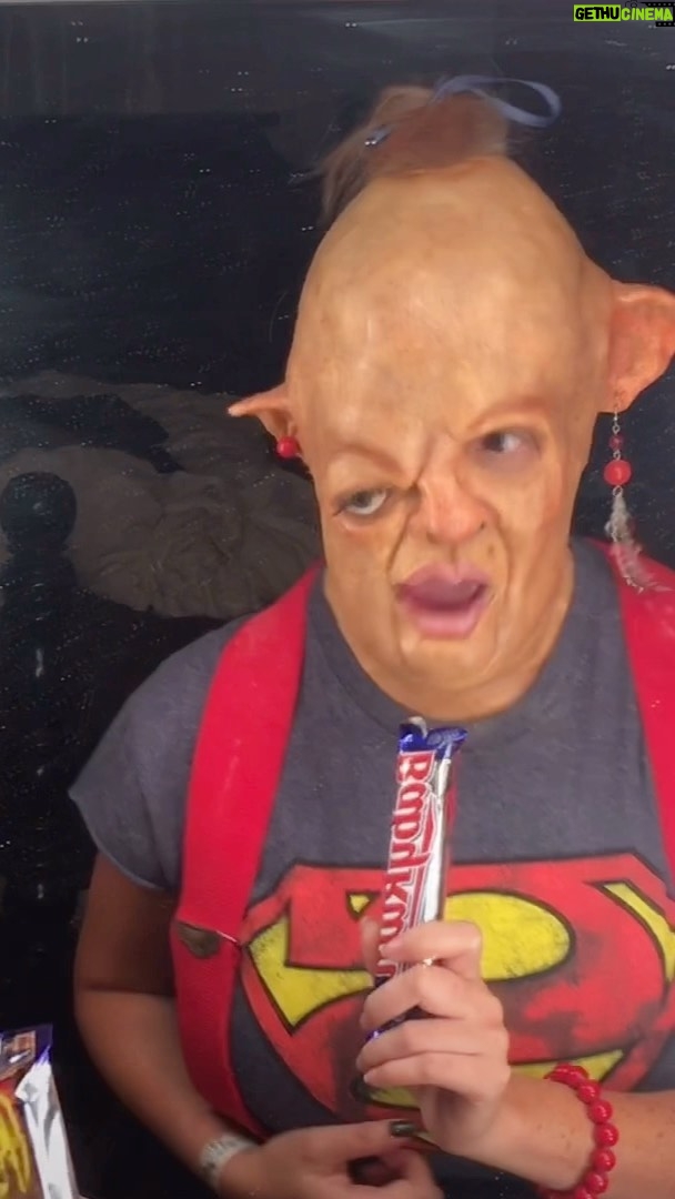 Cig Neutron - 532 Likes - Hey #babyruth! #sfxmakeup on me by @cigneutron at @monsterpaloozaofficial for @ppipremiereproducts 2017. #cosplay #costume #halloween