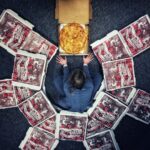 Claire Danes Instagram - Gotta get a slice before you save the world 🍕 #NationalPizzaDay #homeland