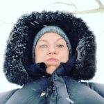 Claire Danes Instagram – Mommy’s very cold and she wants to get inside and eat soup.