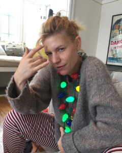 Claire Danes Instagram - Yo Yo Yo! #merrykitchmas