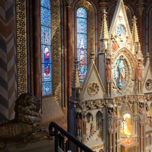 Claire Danes Instagram - We’re finishing the season up in Budapest. Meandered across the bridge - from Pest to Buda - to check out the Matyas Church. Swipe to join. #savingthebudapestforlast