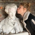 Claire Danes Instagram - Bidding farewell to fine Richmond and it’s high priest of the macabre, Edgar Allen Poe. #tillanotherdaysweetrva