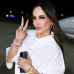 Claudia Leitte Instagram - Chegando toda linda em Sobral, pra encontrar o povo maravilhoso do @carnasobral, no último sábado 💜🤩! 📸: @nara