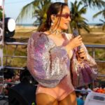 Claudia Leitte Instagram - Um pouco de pré-caju, difícil resumir 05 horas em um carrossel. Ainda em êxtase com tudo o que vivemos ontem, vocês me deram tanto amor, obrigada, Aracaju! ❤️ Pré-caju, até logo. 📸: @nara