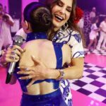 Claudia Leitte Instagram - Ontem @gessicakayane comeu com farinha e eu posso provar! Parabéns, rainha dessa internet de meu Deus!! No #Realverso vc também domina a parada! Olhem meus stories antes que sumam. Ps. A corda do caranguejo com @leandrinhadu no centro foi surreal! Ps2. #Liquitiqui comandado por @cristianbellk foi mais que perfeito! PS3. @hiago_arraes você é minha estranha! PS4. Hoje tem The Voice Brasil, pessoal! Minha despedida! 🥹🥹🥹🥹