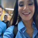 Claudia Leitte Instagram - Conseguimos! 🥹🙌🏻 Deus é bom! Assista aos stories. Fiz show em Maringá, foi incrível…entrei num avião pra Campinas e consegui pegar o voo, faltando menos de 5 min para encerrar o embarque! 👊🏻 Vou ver minha família 🥹