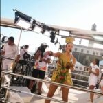 Claudia Leitte Instagram - 🎉 Não sou eu que estou chorando não, é você que está 🥹 🤩 CHEGA LOGO CARNAVAAAAL!!! 📲 Pelo site da Ciel Folia você encontra os melhores pacotes, valores e condições de pagamentos especiais. Link na bio . . #ClaudiaLeitte #BlocoLargadinho #CielFolia #CarnavalDeSalvador #Salvador #Carnaval2024 #carnaval #BlowOut #Folia Carnaval de Salvador