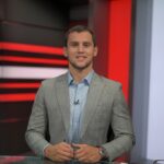 Claudio Puelles Instagram – Ya en transmisión para #UFCParis, cartelera histórica. 

@ufcespanol 
@sponzinibbiomma 
@victordavilaufc

#PrinceOfPeru #ArribaPeru