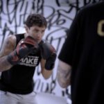 Claudio Puelles Instagram - Claudio Puelles, nuestro talentoso representante peruano en la UFC, sabe que la preparación es clave para el éxito en el octágono. Y para alcanzar su máximo rendimiento, confía en Scitec Nutrition y su excepcional proteína 100% Whey. Al igual que Claudio, asegura tu preparación con la mejor suplementación. 🔥🥊 . . #ClaudioPuelles #ScitecNutrition #PreparaciónUFC . . . RUC: SANEXIM SAC 20511107904