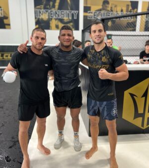 Claudio Puelles Instagram - Empezando una semana mas en @killcliff_fc

#PrinceofPeru #ArribaPeru