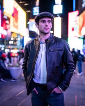 Claudio Puelles Instagram - Viviendo mi momento

📸: @desautomatas 

#ClaudioPuelles #PrinceOfPeru #UFC281 #newyorkcity