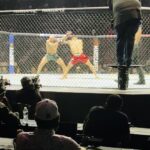 Claudio Puelles Instagram - 🚙💨 Nuestro sábado en #UFCJacksonville. Vaya fin de semana de sol, lluvia, carretera y peleas 💪🏽🇵🇪 . . . . . #ClaudioPuelles #PrinceofPeru #UFC #MMA #fightnight #ArribaPeru #peruanosporelmundo #weekend #driving #florida #jacksonville #iliatopuria #brendanallen @brendanmma @ufc @ufcespanol VyStar Veterans Memorial Arena