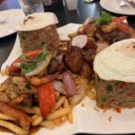 Claudio Puelles Instagram - Que buen día de playa, almorzar comida peruana, disparando rifle full automático por primera vez, top golf y cerrando con UFC 289 ✅ Miami, Florida