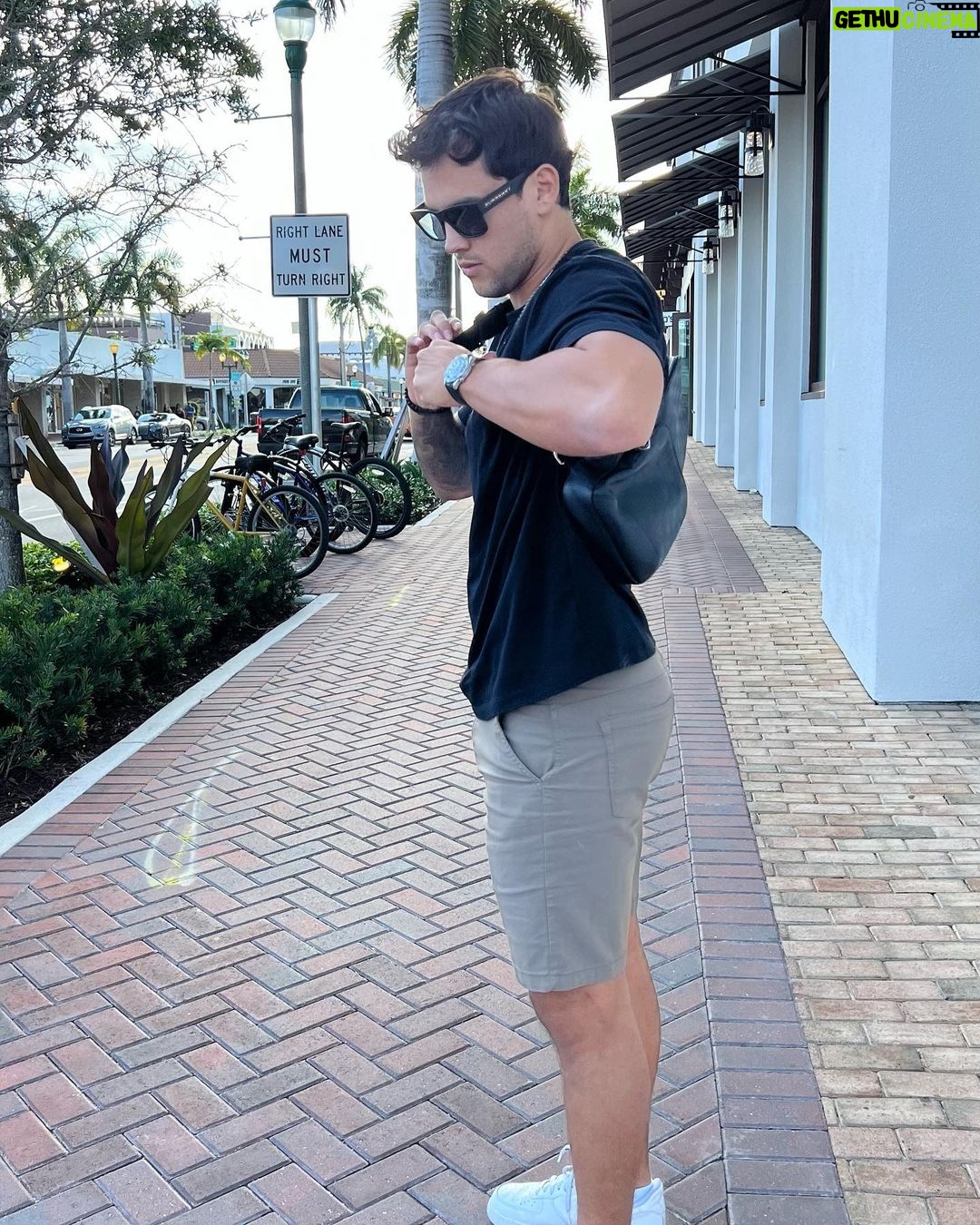 Claudio Puelles - 2.3K Likes - Conociendo Delray Beach y comiendo una de las mejores carnes locales @cut432steakhouse