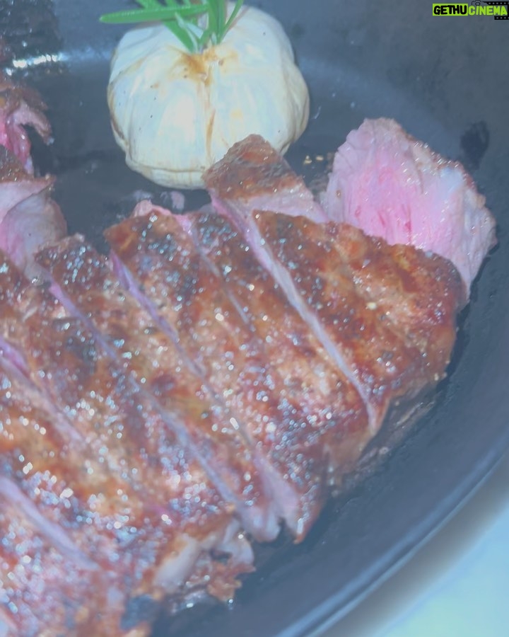 Claudio Puelles - 2.3K Likes - Conociendo Delray Beach y comiendo una de las mejores carnes locales @cut432steakhouse