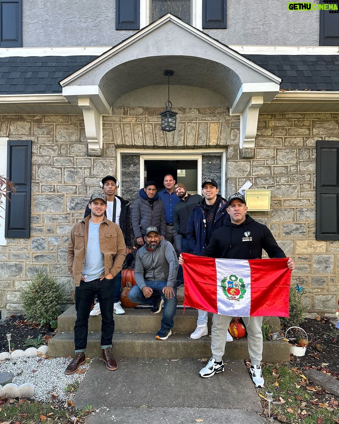 Claudio Puelles - 1.9K Likes - Rumbo a Washington DC / gracias a @benreitermma y familia por la paciencia y fuerza, equipo @pmacperu está listo!🙏👊
@benreitermma
@elmudopinedo
@claudio_puelles
@claudio_puelles
@kevin_gallonegro
@fuertebarzola
@rolliepeterkin
@genaromortgage06
#Lutalivrecombatmma