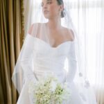 Connar Franklin Instagram - getting ready…. 🤍🤍🤍 wedding dress: @eliesaabbridal from @loho_bride mua: @jentioseco hair: @flawlessairbrush nails: @tombachik glow: @isabelalysa The Biltmore Estate