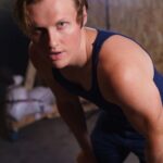 Connor Weil Instagram - Almost Friday my friends power through!! @kaseesphotography @hb_studios_