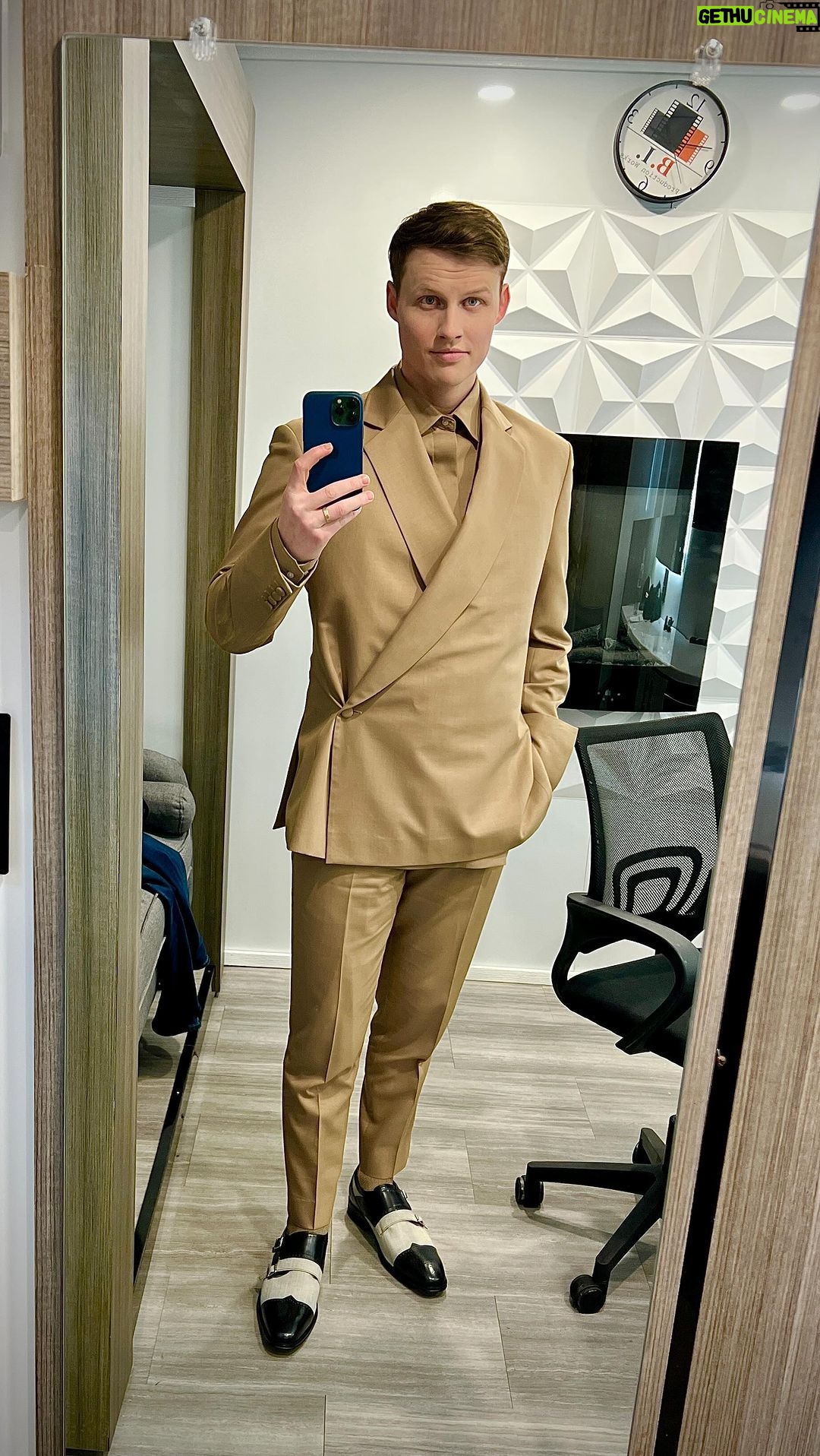 Connor Weil Instagram - Honored to be a part of Tyler Perry’s Mea Culpa film on @netflix Such a great set working with awesome people. Props to wardrobe for the drip! See you next time ATL! ✌🏼 Tyler Perry Studios