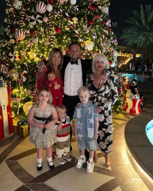 Conor McGregor Instagram - Christmas 2023 🎁