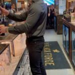 Conor McGregor Instagram – 🙏🇮🇪 @theblackforgeinn @properwhiskey @forgedirishstout
