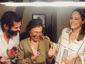Constantine Markoulakis Instagram - Αυτές οι δυο γυναίκες έχουν κάτι κοινό: γεννήθηκαν στις 11 Ιουνίου. Και κάτι ακόμα: είναι μητέρα και κόρη. Και για μένα, μητέρα κι αδελφή. Να τις χαιρόμαστε, κι εγώ, κι όσοι τις αγαπούν!