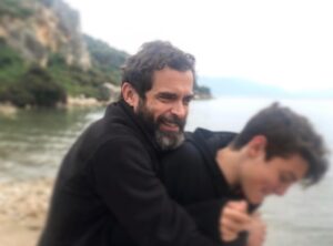 Constantine Markoulakis Instagram - Όπου Γιώργος και μάλαμα.