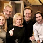 Constantine Markoulakis Instagram - Στο Φάρο κόψαμε την πίτα, το φλουρί έπεσε στην Όλγα Παυλάτου, τη χαρά τη μοιραστήκαμε όλοι! #ofaros #theatroathinon #kopitipita Θέατρα Αθηνών - Βρετάνια - Μουσούρη