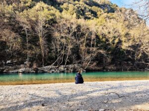 Constantine Markoulakis Instagram - Ημέρα της Γης σήμερα. Και το καλύτερο δώρο που της κάναμε είναι πως της δίνουμε, έστω κι άθελά μας, έστω και με συνέπειες μεγάλες για μας, χρόνο να γιατρευτεί.
#earthday