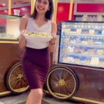 Cookies Swain Instagram - Khate jao khate jao khaaa 🤤 #reelsinstagram #reels #instagram #instadaily #foody #cookiesswain Cuttack, Odisha