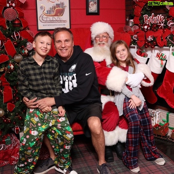 Craig Shoemaker Instagram - The Shoes wish you & yours a very Merry Christmas! My only request for Santa is for the world to laugh, turning Ho-ho-ho’s into Ha-ha-ha’s, the best gift of all. #merrychristmas #happyholidays #family #love #laughoutlove