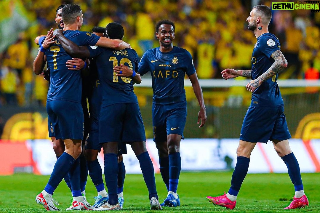 Cristiano Ronaldo Instagram - Solid win!💪🏼 We keep the pressure on! @alnassr 💛💙