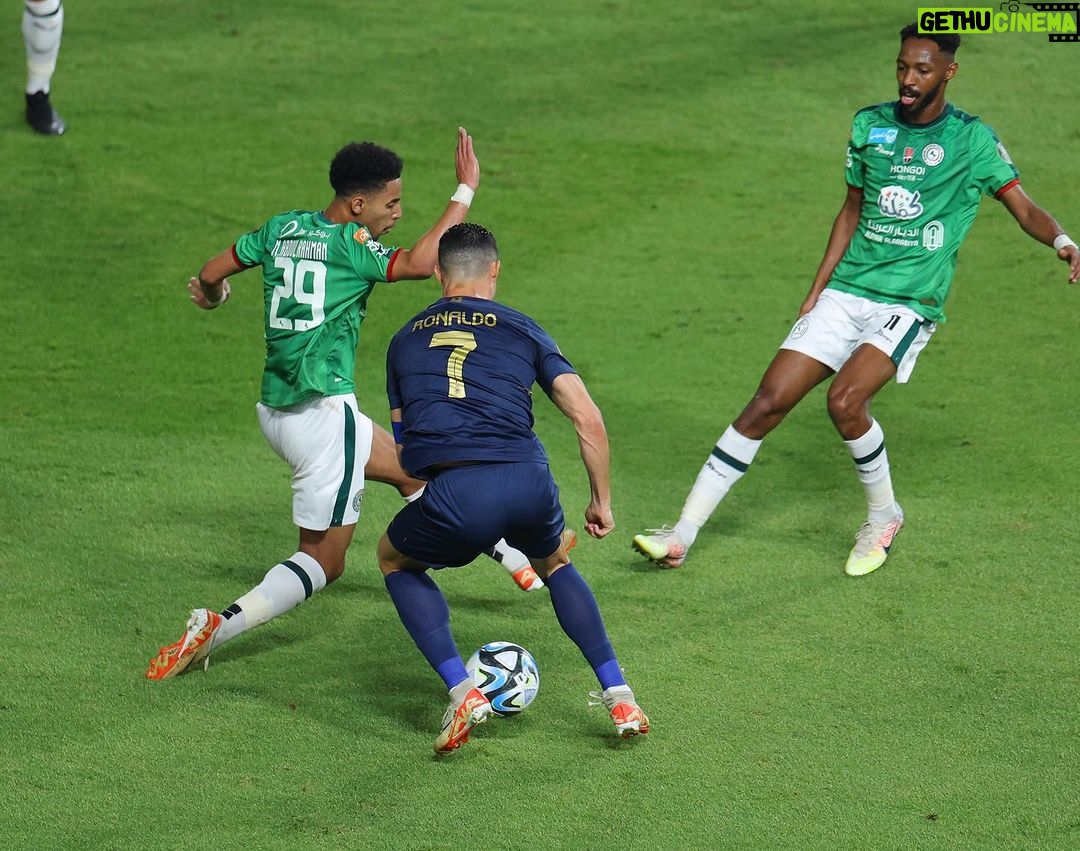 Cristiano Ronaldo Instagram - Amazing spirit from the Team!💪🏽 Incredible support from our fans that helped us to fight until the end!🙌🏼 @alnassr 💛💙