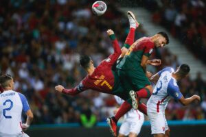 Cristiano Ronaldo Instagram - Estamos no EURO 2024!💪🏼🇵🇹
Muito feliz por ajudar Portugal a atingir mais uma fase final de uma grande competição.
Um agradecimento especial à Federação Portuguesa de Futebol e aos adeptos que estiverem presentes no estádio pela bonita homenagem!🙌🏼🇵🇹