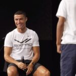 Cristiano Ronaldo Instagram - Great memory with my SIXPAD family from the Core Belt event in Japan last July. @sixpad_official #SIXPAD #JAPAN #corebelt #trainning #EMS #CR7