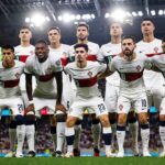 Cristiano Ronaldo Instagram - Vitória muito importante num jogo difícil! Seguimos invencíveis!👏🏼 Vamos @portugal 💪🏼🇵🇹 #vesteabandeira