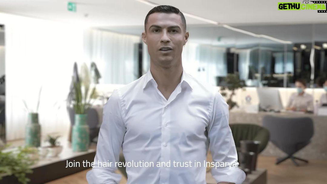 Cristiano Ronaldo Instagram - Gracias a la dedicación y el trabajo de nuestros equipos, continuamos con la expansión internacional de Insparya! Insparya abre su 4ª clínica en España y 11ª del Grupo, en Bilbao. La nueva clínica del Grupo Insparya, de 600 m2, cuenta con 6 salas dedicadas al trasplante capilar con la exclusiva tecnología BotHair® UltraPlus y 2 salas de tratamiento para atender a todas las personas que sufren alopecia y quieren recuperar su salud capilar. Estamos orgullosos de formar parte del proyecto que lidera la nueva era en el cuidado de la salud capilar y los trasplantes de cabello. Estamos agradecidos a nuestros más de 50.000 pacientes que han confiado en nosotros. Más información en @insparya_es #Insparya #InsparyaHairClinic #InsparyaBilbao #hairgroup #hairclinic Thanks to our teams’ dedication and work, we’re continuing Insparya’s international expansion! Insparya is opening its 4th clinic in Spain and 11th in the Group, in Bilbao. The new Insparya Group clinic, covering 600 m2, has 6 rooms dedicated to hair transplants with the exclusive BotHair® UltraPlus technology and 2 treatment rooms to serve everyone who is suffering from alopecia and wants to get their hair health back. We are proud to be part of the project leading the new era in hair health care and hair transplants. We`re thankful to our over 50,000 patients who trusted us. More info at @insparya_es #Insparya #InsparyaHairClinic #InsparyaBilbao #hairgroup #hairclinic