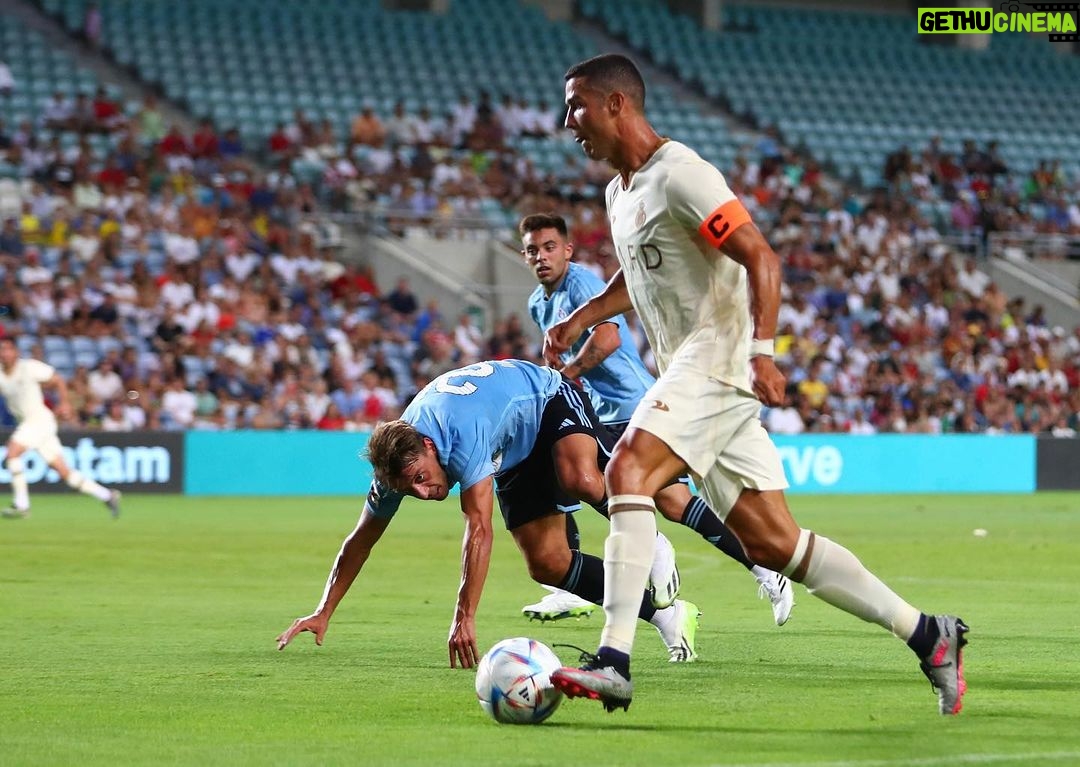 Cristiano Ronaldo Instagram - First game back for pre season! The hard work starts here!💪🏼 💛💙