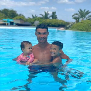 Cristiano Ronaldo Instagram - 🥰
