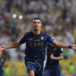 Cristiano Ronaldo Instagram - What an amazing atmosphere in our stadium! Very happy to celebrate this win with our fans!💛💙 Fantastic performance from the Team!👏🏼💪🏼 Vamooos @alnassr ⚽️⚽️