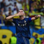 Cristiano Ronaldo Instagram - What an amazing atmosphere in our stadium! Very happy to celebrate this win with our fans!💛💙 Fantastic performance from the Team!👏🏼💪🏼 Vamooos @alnassr ⚽️⚽️