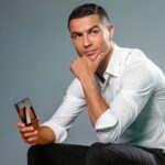 Cristiano Ronaldo Instagram - Yes, to determination. Yes, to confidence. Yes, to being fearless. Head to @cr7cristianoronaldo and get my new fragrance. #NEWFRAGRANCE #CR7FEARLESS #CR7 #CR7FRAGRANCES