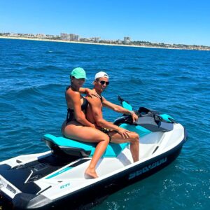 Cristiano Ronaldo Instagram - 🌊❤️ #LoveYou