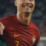 Cristiano Ronaldo Instagram - ℂℝ 𝟚𝟘𝟘 🐐 Aos primeiros 200 capítulos de uma história épica. #VesteABandeira ℂℝ 𝟚𝟘𝟘 🐐 Here’s to the first 200 chapters of an epic story. #WearTheFlag